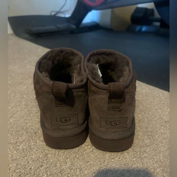 Ugg Ultra Mini in Burnt Cedar - Picture 4 of 7